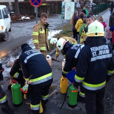Massive Ölverschmutzung auf der Salzach