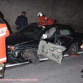Schwerer Verkehrsunfall mit eingeklemmter Person