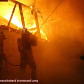 Vollbrand des Stallgebäudes und der Garage