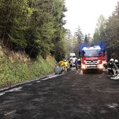 Aufräumarbeiten nach Verkehrsunfall