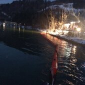 Öl auf Salzach