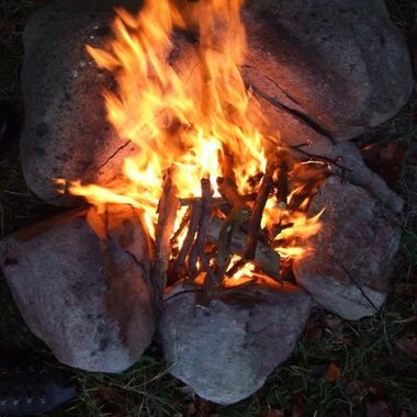 Täuschungsalarm durch Lagerfeuer