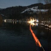 Öl auf Salzach
