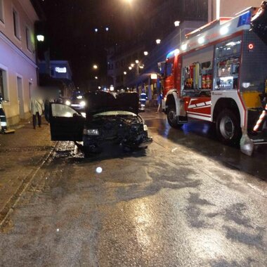 Aufräumarbeiten nach Verkehrsunfall