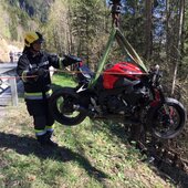 Aufräumen nach Verkehrsunfall
