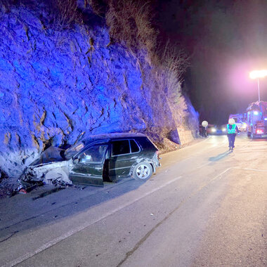 AUFRÄUMARBEITEN NACH VERKEHRSUNFALL