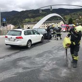 Aufräumarbeiten nach Verkehrsunfall