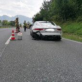 AUFRÄUMARBEITEN NACH VERKEHRSUNFALL