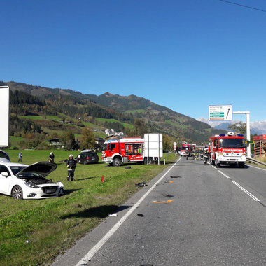 Verkehrsunfall B311 - Halldorf