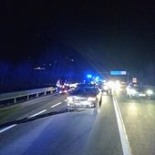 Aufräumarbeiten nach Verkehrsunfall