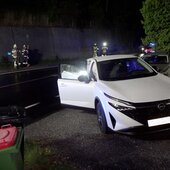 VERKEHRSUNFALL MIT EINGEKLEMMTER PERSON