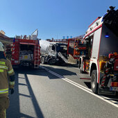 VERKEHRSUNFALL MIT EINGEKLEMMTER PERSON