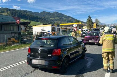 AUFRÄUMARBEITEN NACH VERKEHRSUNFALL