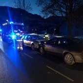 Aufräumarbeiten nach Verkehrsunfall B163