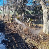 Brand von Gartenabfällen