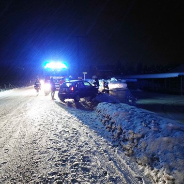 Aufräumarbeiten nach Verkehrsunfall