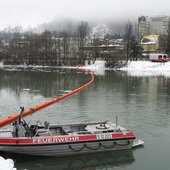 Öleinsatz auf der Salzach